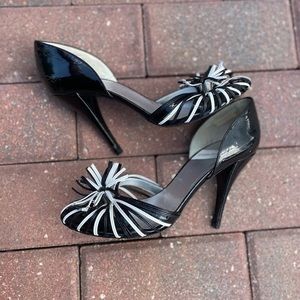 Charles Jourdan Black and White Leather Sandals 7.5